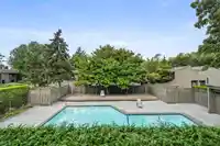 120 9300 GLENACRES DRIVE - thumbnail 24