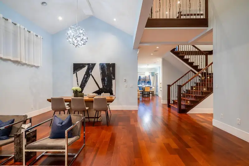 4669 NORTHVIEW COURT - photo 4 of 38