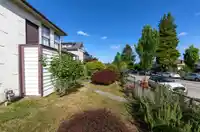 2354 E 33RD AVENUE - thumbnail 3