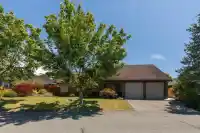 748 JUNIPER PLACE - thumbnail 2