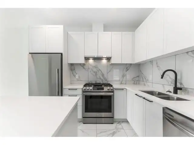 109 5415 BRYDON CRESCENT - photo 3 of 18