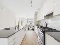 40 9728 ALEXANDRA ROAD - thumbnail 10