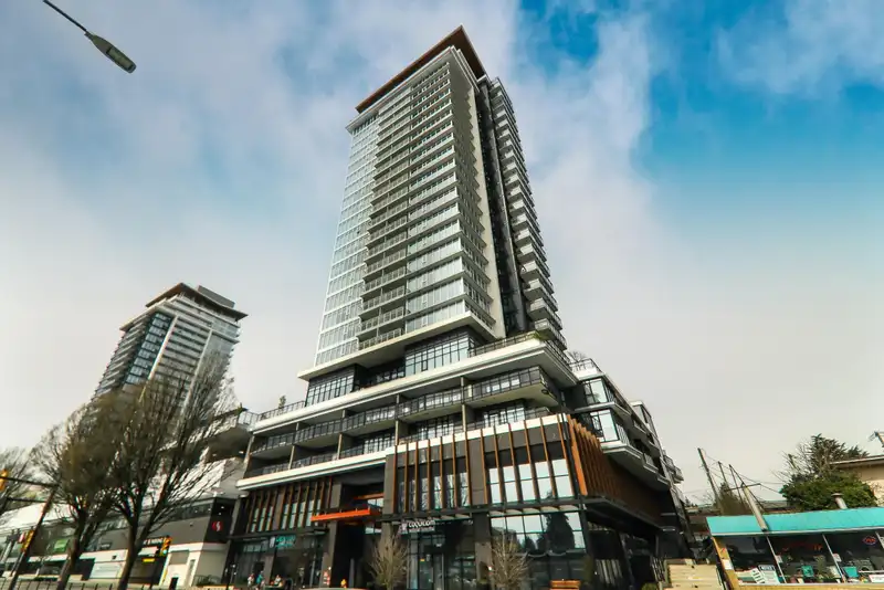 2202 1045 AUSTIN AVENUE - photo 2 of 40