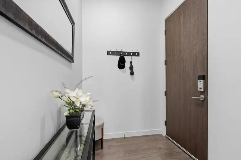 502 33540 MAYFAIR AVENUE - photo 3 of 38