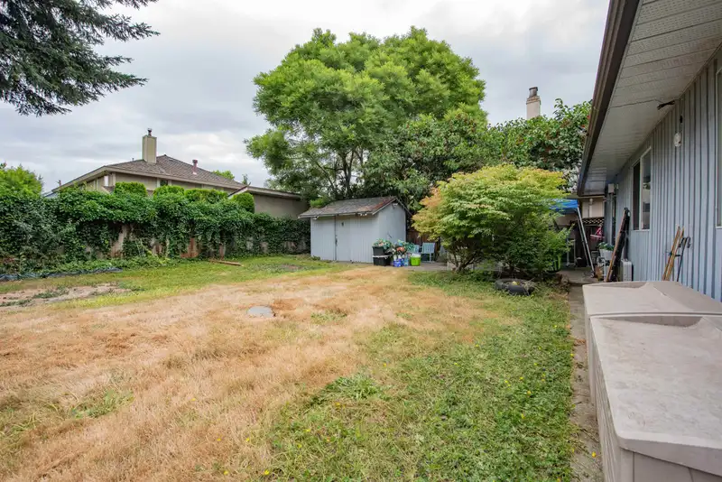 7231 LUCAS ROAD - photo 2 of 21