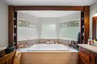 5686 125A STREET - thumbnail 17