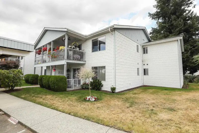 46 32691 GARIBALDI DRIVE - photo 2 of 29