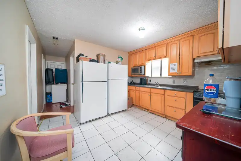 4940 KILLARNEY STREET - photo 3 of 26