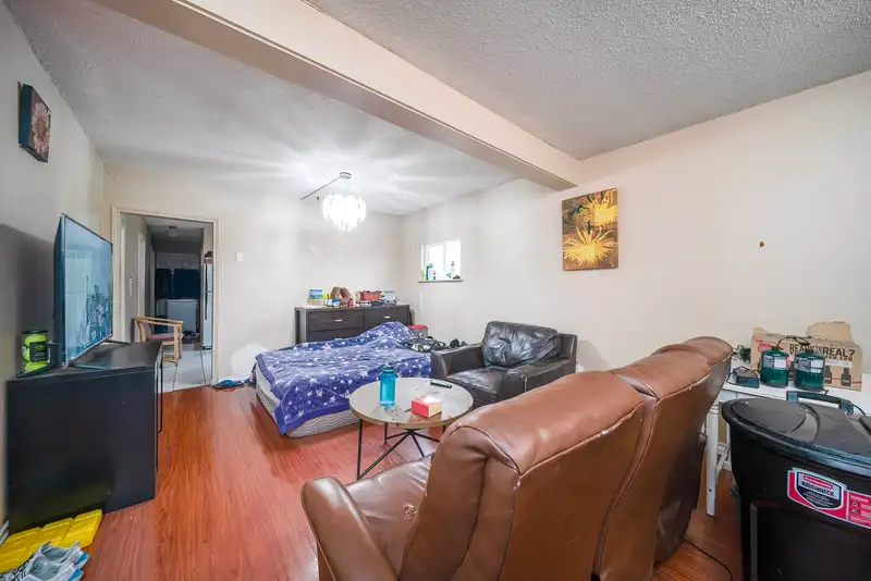 4940 KILLARNEY STREET - photo 4 of 26