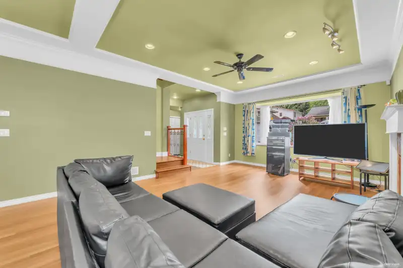 4317 CLIFFMONT ROAD - photo 3 of 34