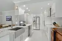 208 1765 MARTIN DRIVE - thumbnail 4