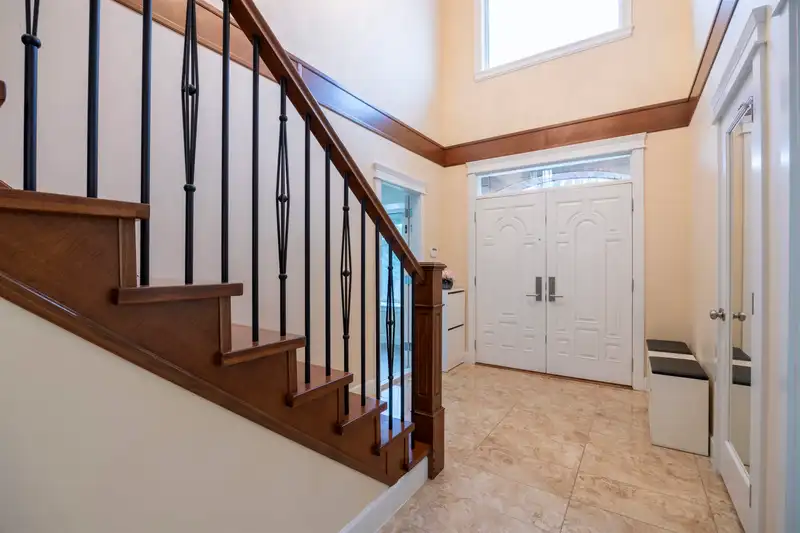 4346 WILDWOOD CRESCENT - photo 2 of 31