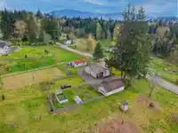 34045 HARTMAN AVENUE - thumbnail 6