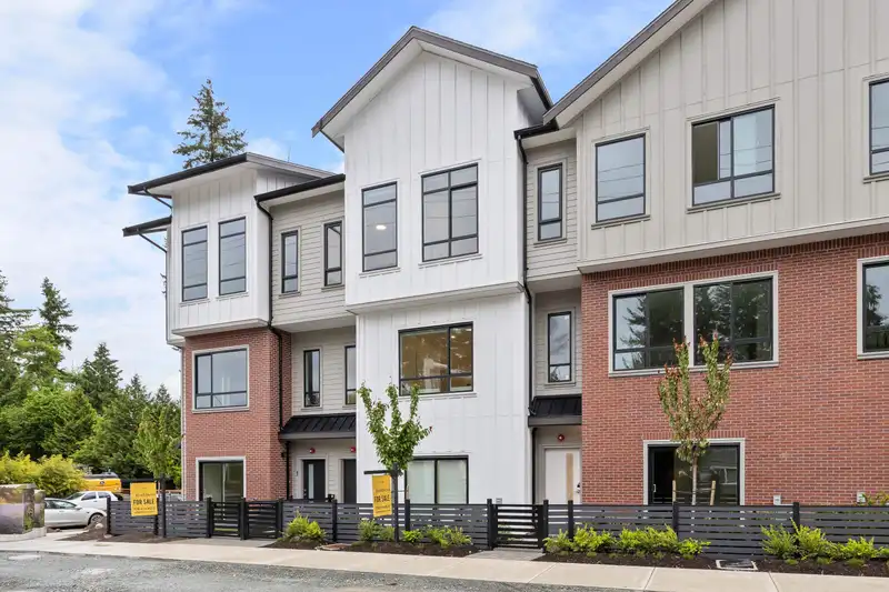 1 20816 45A AVENUE - photo 2 of 40