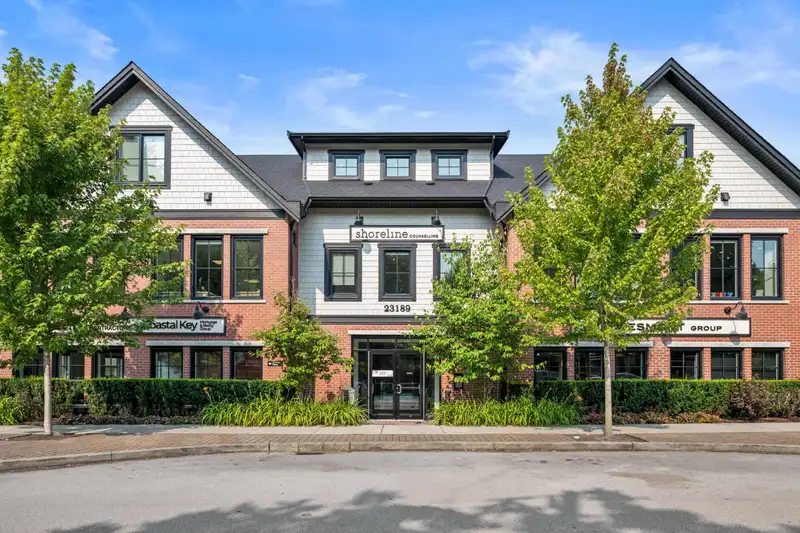 107 23189 FRANCIS AVENUE - photo 2 of 34