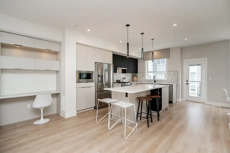51 7670 207 STREET - photo 1 of 40