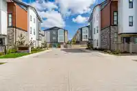 51 7670 207 STREET - thumbnail 2