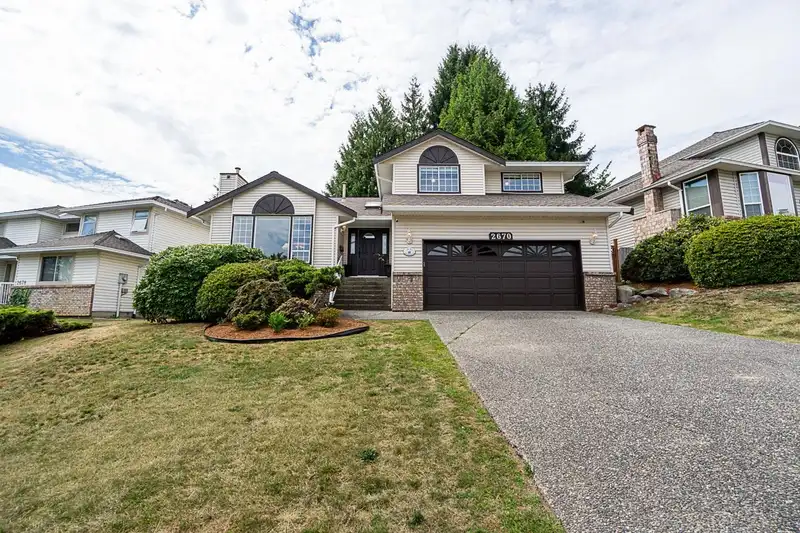 2670 BREWSTER DRIVE - photo 2 of 40