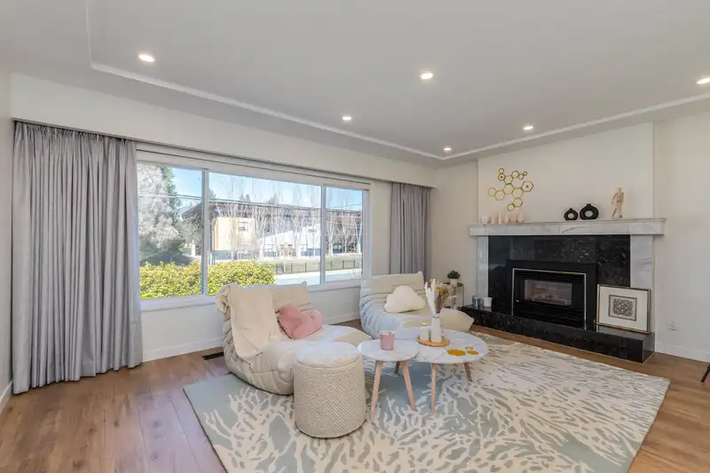1790 WESTMINSTER AVENUE - photo 4 of 28
