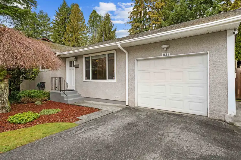 1663 ROBERTSON AVENUE - photo 4 of 38
