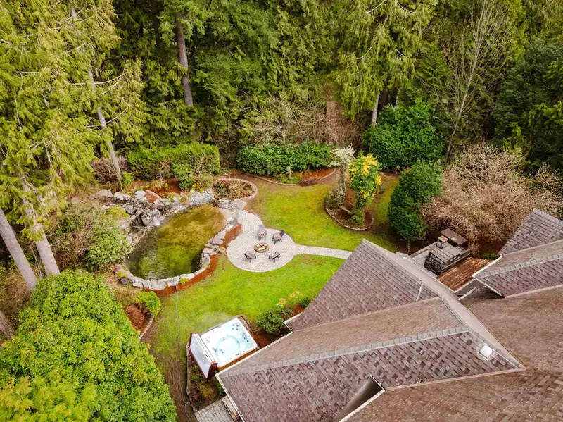 23669 128 CRESCENT - photo 4 of 40