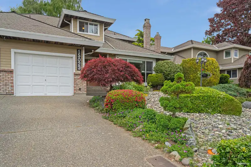 15023 21B AVENUE - photo 3 of 33