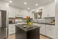 2419 CAMERON CRESCENT - thumbnail 12