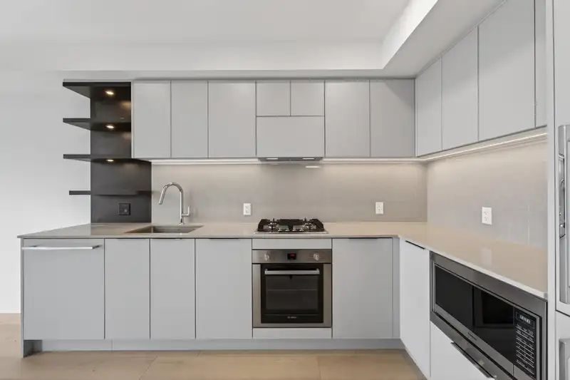 1407 311 ALDERSON AVENUE - photo 3 of 15