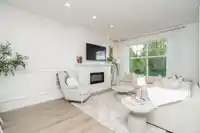 8 3461 PRINCETON AVENUE - thumbnail 4