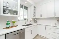 8 3461 PRINCETON AVENUE - thumbnail 10