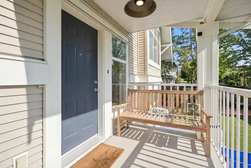 1 6415 197 STREET - photo 3 of 32