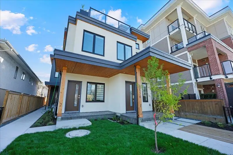 4854 SLOCAN STREET - photo 1 of 37