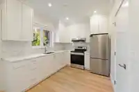 4854 SLOCAN STREET - thumbnail 30