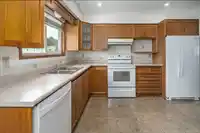 3160 CONSORT COURT - thumbnail 11
