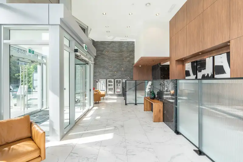1004 555 SYDNEY AVENUE - photo 3 of 32