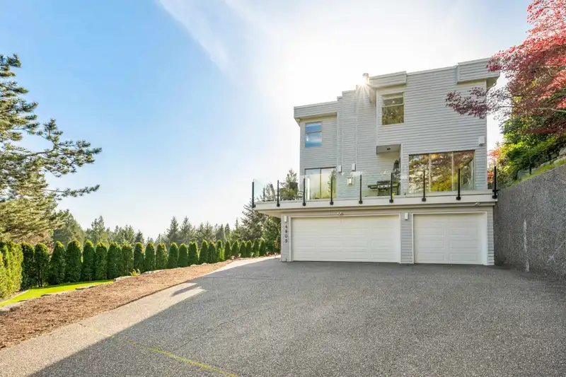 4809 NORTHWOOD PLACE - photo 4 of 40