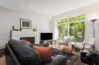 1823 NAPIER STREET - thumbnail 3