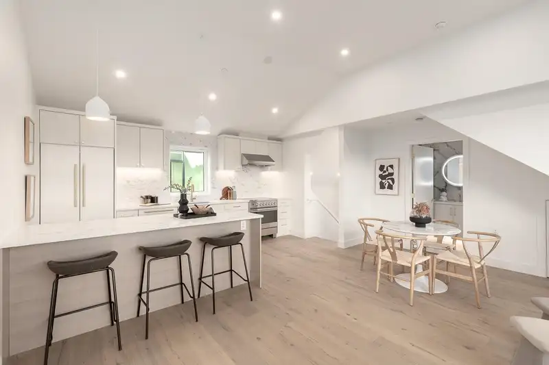 464 E 17TH AVENUE - photo 3 of 20