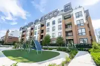 305 8327 201 STREET - thumbnail 36