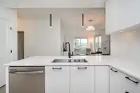 305 8327 201 STREET - thumbnail 10