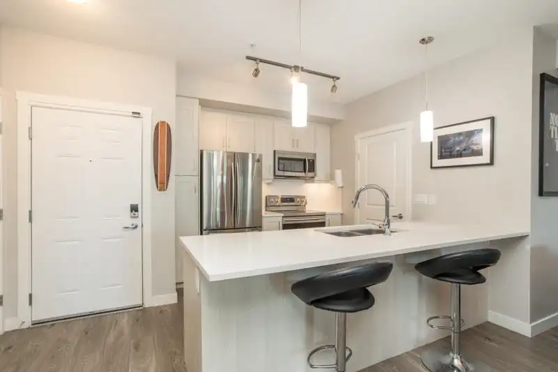 203 20826 72 AVENUE - photo 3 of 34