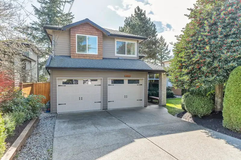 13960 COLDICUTT AVENUE - photo 2 of 39