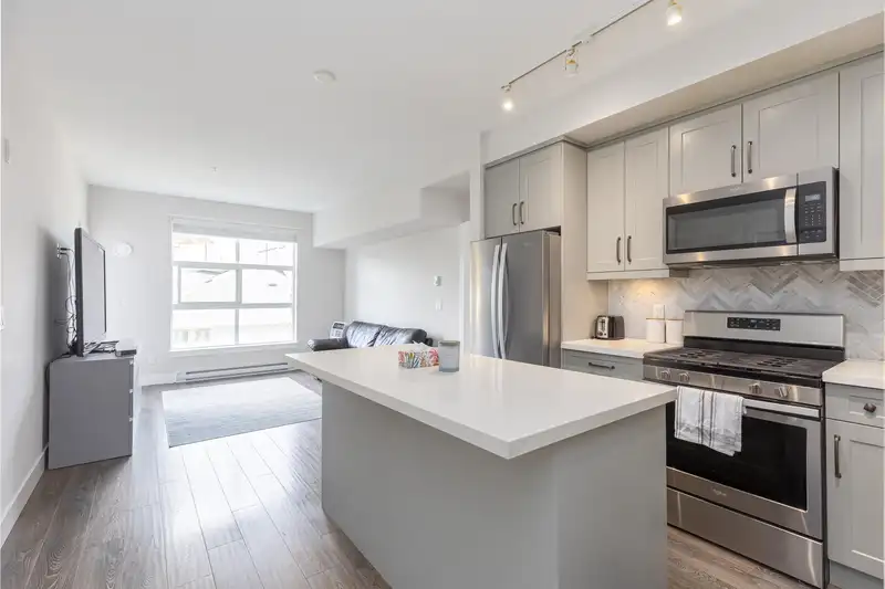 303 14605 MCDOUGALL DRIVE - photo 3 of 22