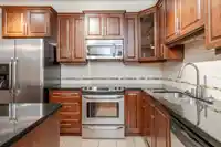 157 8328 207A STREET - thumbnail 5