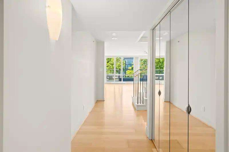206 560 NICOLA STREET - photo 3 of 33