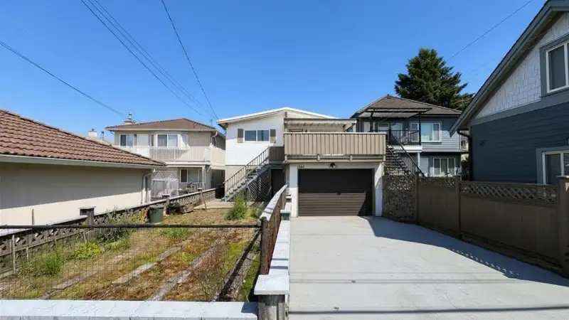 3449 RUPERT STREET - photo 3 of 32