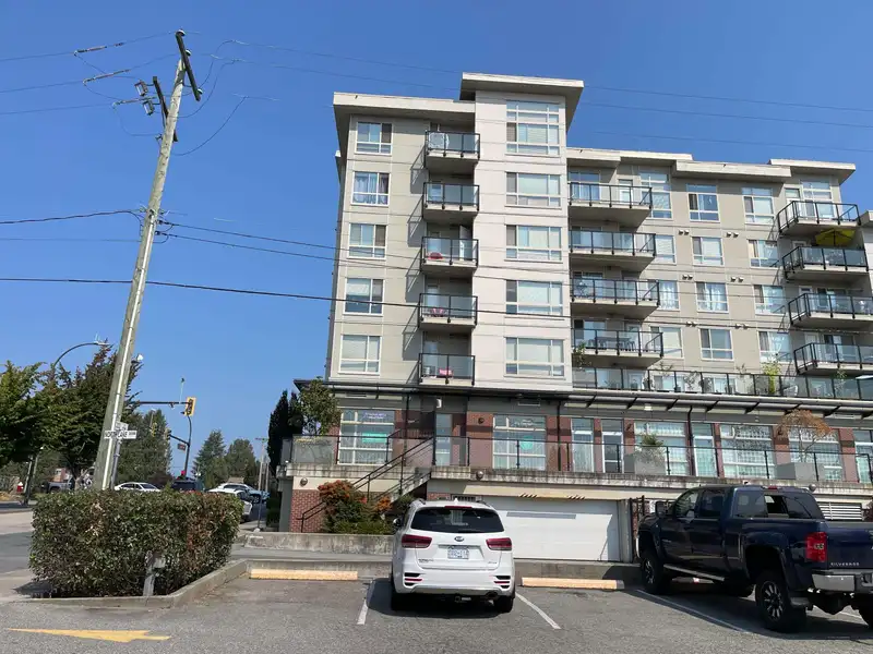 205 22318 LOUGHEED HIGHWAY - photo 1 of 20
