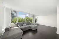 506 6688 ARCOLA STREET - thumbnail 3