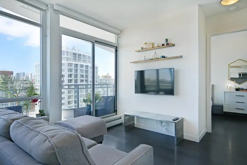1409 1775 QUEBEC STREET - photo 3 of 22