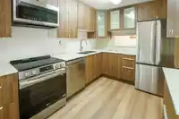 11 3190 TAHSIS AVENUE - thumbnail 4